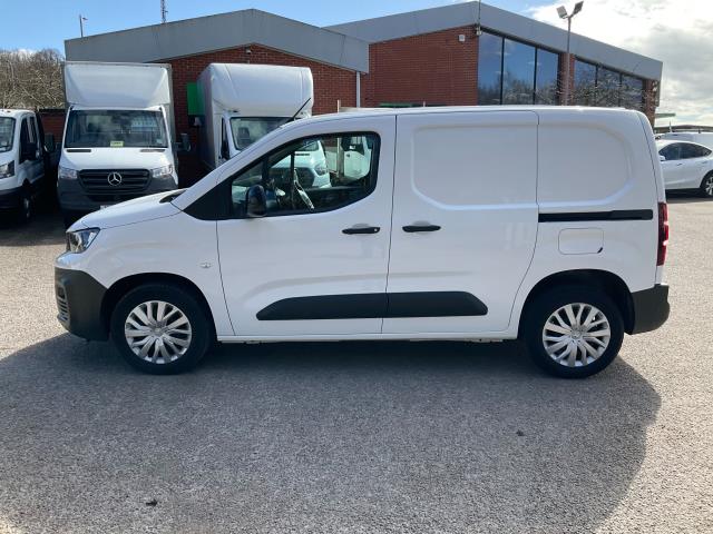 2022 Peugeot Partner 1000 1.5 Bluehdi 100 Professional Van (NV71WKC) Image 6