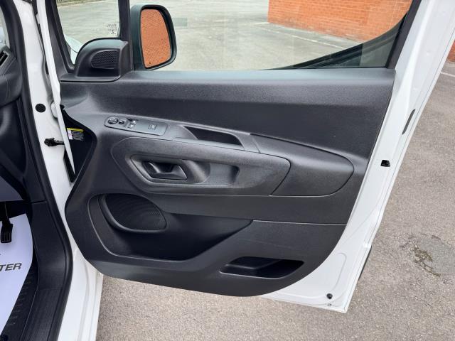 2022 Peugeot Partner 1000 1.5 Bluehdi 100 Professional Premium Van (NV71WKL) Image 19