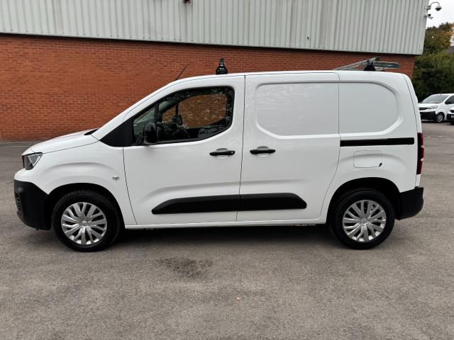 2022 Peugeot Partner 1000 1.5 Bluehdi 100 Professional Premium Van (NV71WKL) Image 6
