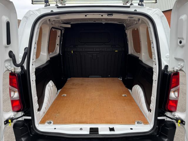 2022 Peugeot Partner 1000 1.5 Bluehdi 100 Professional Premium Van (NV71WKL) Image 44