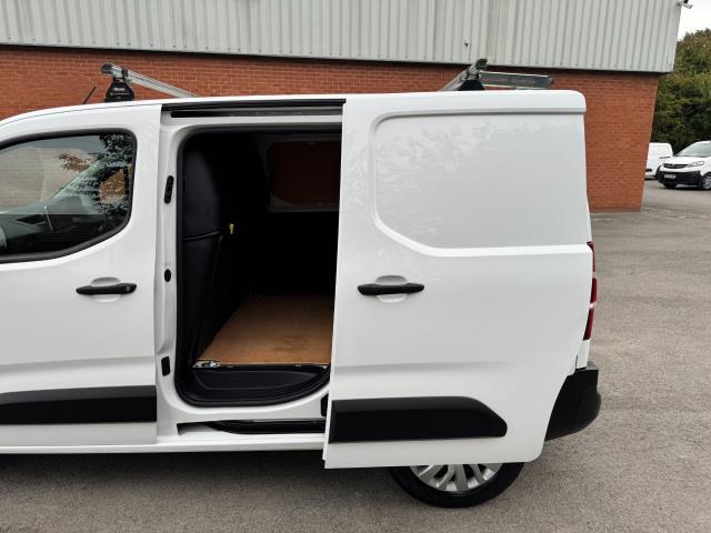 2022 Peugeot Partner 1000 1.5 Bluehdi 100 Professional Premium Van (NV71WKL) Image 42