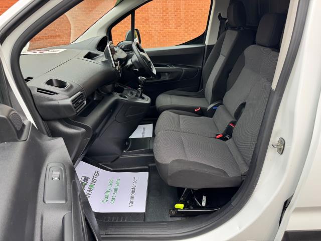 2022 Peugeot Partner 1000 1.5 Bluehdi 100 Professional Premium Van (NV71WKL) Image 31