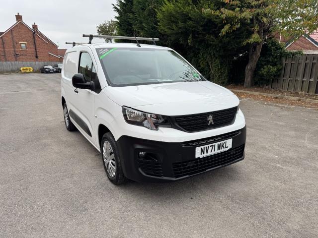 2022 Peugeot Partner 1000 1.5 Bluehdi 100 Professional Premium Van (NV71WKL) Image 2