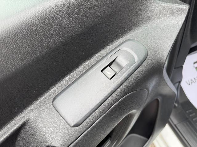 2022 Peugeot Partner 1000 1.5 Bluehdi 100 Professional Premium Van (NV71WKL) Image 36