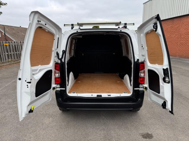 2022 Peugeot Partner 1000 1.5 Bluehdi 100 Professional Premium Van (NV71WKL) Image 43
