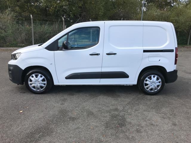 2022 Peugeot Partner 1000 1.5 Bluehdi 100 Professional Van (NV71WLC) Image 4