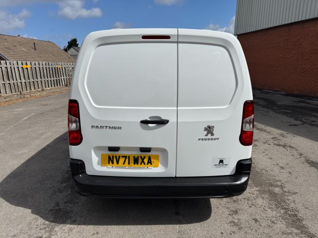 2022 Peugeot Partner 850 1.5 Bluehdi 100 Professional Premium Crew Van (NV71WXA) Image 8