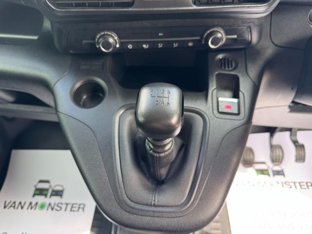 2022 Peugeot Partner 850 1.5 Bluehdi 100 Professional Premium Crew Van (NV71WXA) Image 26