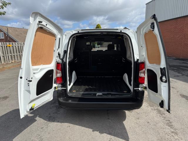 2022 Peugeot Partner 850 1.5 Bluehdi 100 Professional Premium Crew Van (NV71WXA) Image 49