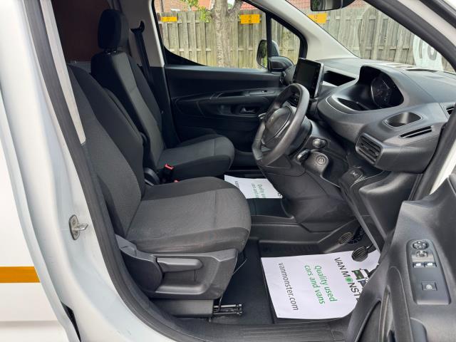 2022 Peugeot Partner 850 1.5 Bluehdi 100 Professional Premium Crew Van (NV71WXA) Image 15