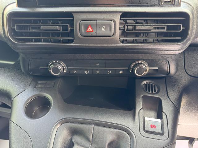 2022 Peugeot Partner 850 1.5 Bluehdi 100 Professional Premium Crew Van (NV71WXA) Image 25
