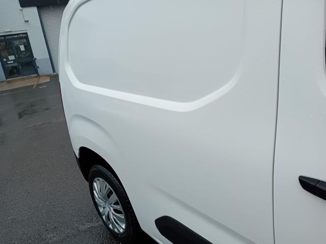 2022 Peugeot Partner L1 1000 1.5BLUE HDI 100PS PROFESSIONAL PREMIUM EURO 6 (NV71WZK) Image 8