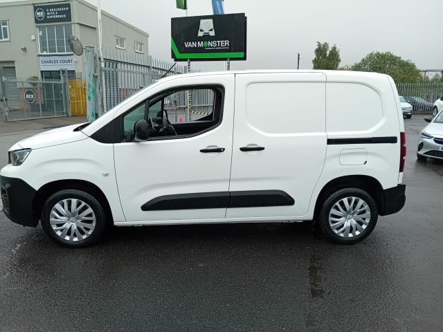 2022 Peugeot Partner L1 1000 1.5BLUE HDI 100PS PROFESSIONAL PREMIUM EURO 6 (NV71WZK) Image 9