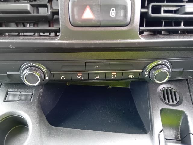 2022 Peugeot Partner L1 1000 1.5BLUE HDI 100PS PROFESSIONAL PREMIUM EURO 6 (NV71WZK) Image 32