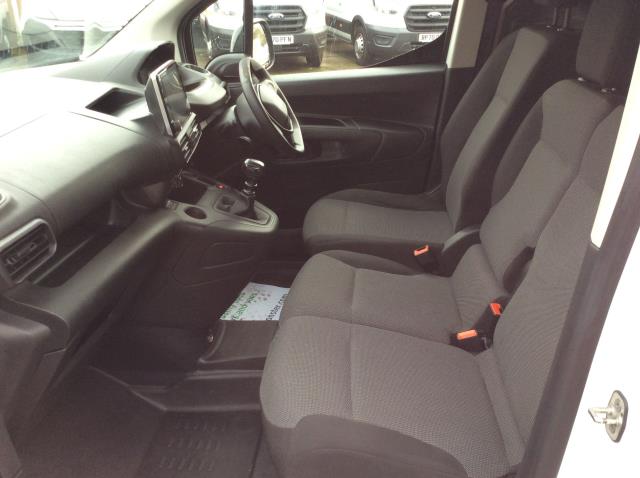 2022 Peugeot Partner 1000 1.5 Bluehdi 100 Professional Premium Van (NV71WZL) Image 7