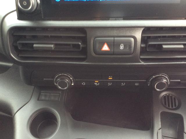 2022 Peugeot Partner 1000 1.5 Bluehdi 100 Professional Premium Van (NV71WZL) Image 23