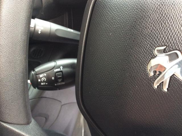 2022 Peugeot Partner 1000 1.5 Bluehdi 100 Professional Premium Van (NV71WZL) Image 26