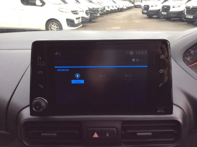 2022 Peugeot Partner 1000 1.5 Bluehdi 100 Professional Premium Van (NV71WZL) Image 20