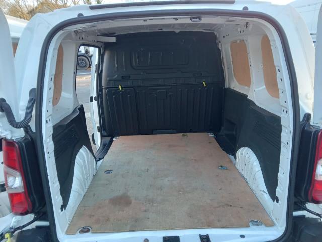2022 Peugeot Partner 1000 1.5 Bluehdi 100 Professional Premium Van (NV71XBD) Image 13