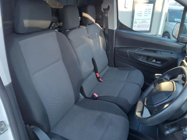 2022 Peugeot Partner 1000 1.5 Bluehdi 100 Professional Premium Van (NV71XBD) Image 21