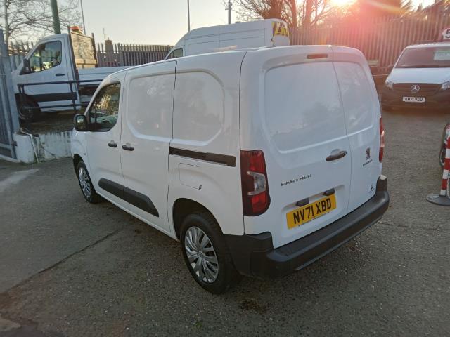 2022 Peugeot Partner 1000 1.5 Bluehdi 100 Professional Premium Van (NV71XBD) Image 10