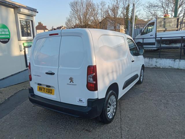 2022 Peugeot Partner 1000 1.5 Bluehdi 100 Professional Premium Van (NV71XBD) Image 12