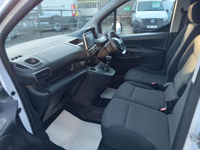 2022 Peugeot Partner 1000 1.5 Bluehdi 100 Professional Premium Van (NV71XBD) Image 16