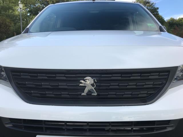 2022 Peugeot Partner 1000 1.5 Bluehdi 100 Professional Premium Van (NV71XBN) Image 13