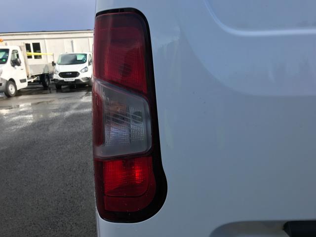2022 Peugeot Partner 1000 1.5 Bluehdi 100 Professional Premium Van (NV71XBN) Image 18