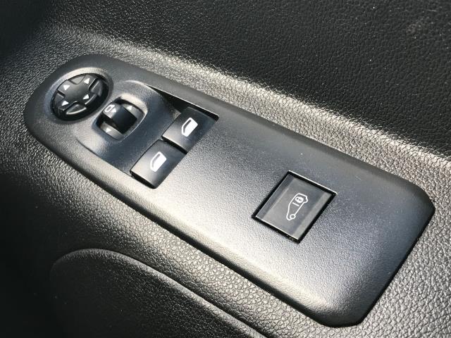 2022 Peugeot Partner 1000 1.5 Bluehdi 100 Professional Premium Van (NV71XBN) Image 30