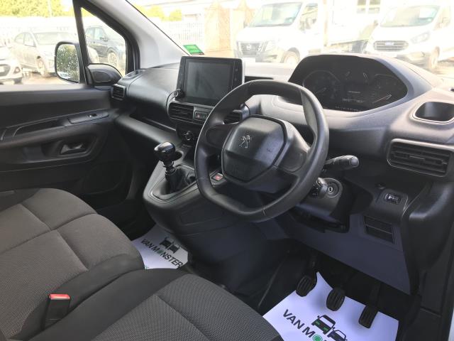 2022 Peugeot Partner 1000 1.5 Bluehdi 100 Professional Premium Van (NV71XBN) Image 20