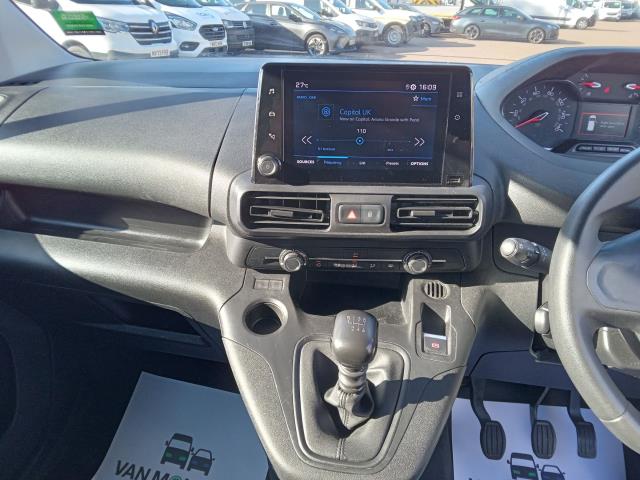 2022 Peugeot Partner 1000 1.5 Bluehdi 100 Professional Premium Van (NV71XBT) Image 22