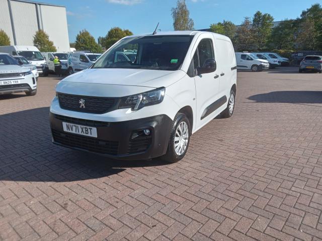 2022 Peugeot Partner 1000 1.5 Bluehdi 100 Professional Premium Van (NV71XBT) Image 4