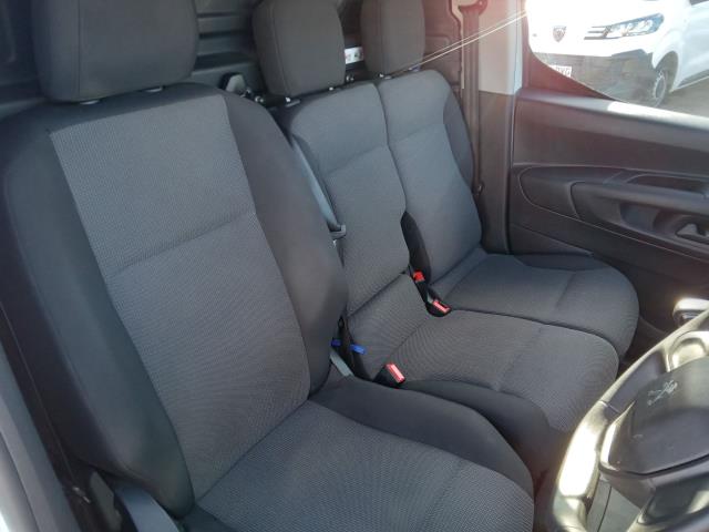 2022 Peugeot Partner 1000 1.5 Bluehdi 100 Professional Premium Van (NV71XBT) Image 26