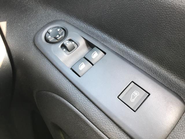 2022 Peugeot Partner L1 1000 1.5BLUE HDI 100PS PROFESSIONAL PREMIUM EURO 6 (NV71XBY) Image 34