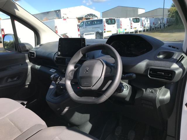 2022 Peugeot Partner 1000 1.5 Bluehdi 100 Professional Premium Van (NV71XCE) Image 15