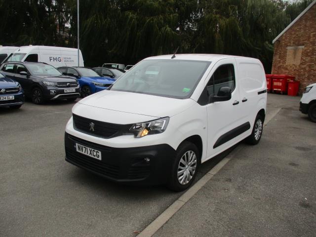 2022 Peugeot Partner 1000 1.5 Bluehdi 100 Professional Premium Van (NV71XCG) Image 9