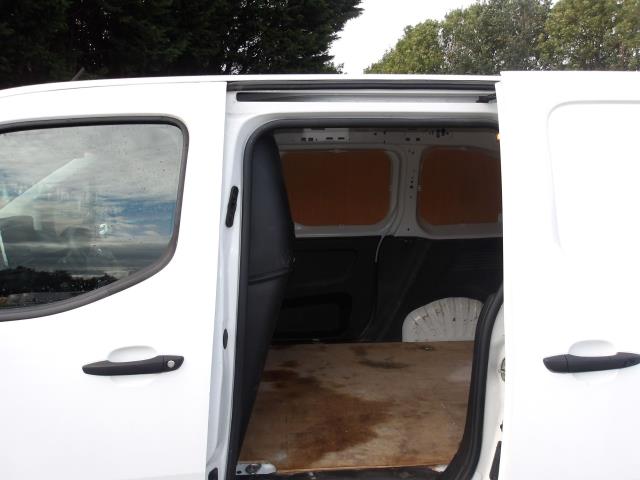 2022 Peugeot Partner 1000 1.5 Bluehdi 100 Professional Premium Van (NV71XCP) Image 18