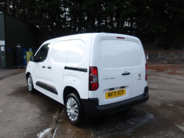 2022 Peugeot Partner 1000 1.5 Bluehdi 100 Professional Premium Van (NV71XCP) Image 6