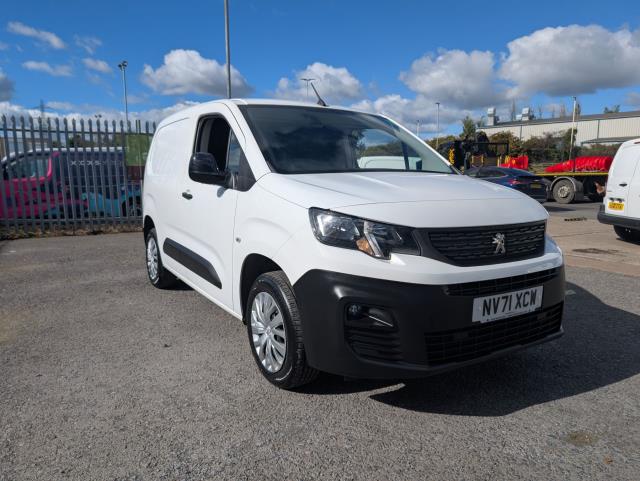 2022 Peugeot Partner 1000 1.5 Bluehdi 100 Professional Premium Van (NV71XCW) Image 2