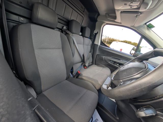 2022 Peugeot Partner 1000 1.5 Bluehdi 100 Professional Premium Van (NV71XCW) Image 13