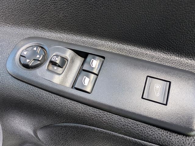 2022 Peugeot Partner 1000 1.5 Bluehdi 100 Professional Premium Van (NV71XCW) Image 17