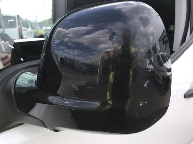 2022 Peugeot Partner L1 1000 1.5BLUE HDI 100PS PROFESSIONAL PREMIUM EURO 6 (NV71XDC) Image 40