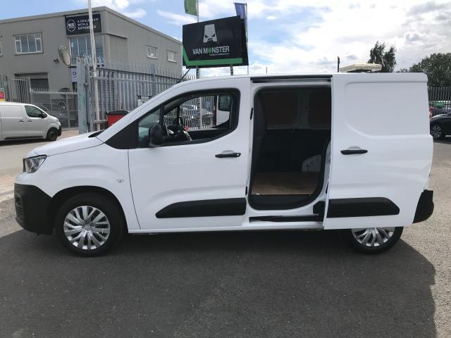 2022 Peugeot Partner L1 1000 1.5BLUE HDI 100PS PROFESSIONAL PREMIUM EURO 6 (NV71XDC) Image 19