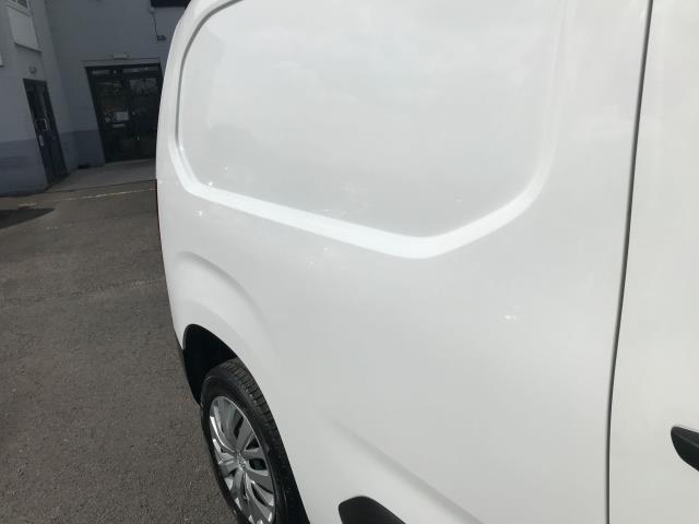 2022 Peugeot Partner L1 1000 1.5BLUE HDI 100PS PROFESSIONAL PREMIUM EURO 6 (NV71XDC) Image 17