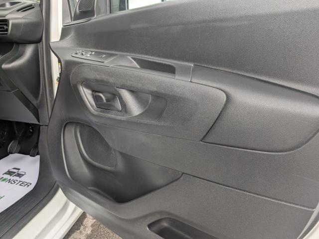 2022 Peugeot Partner 1000 1.5 Bluehdi 100 Professional Premium Van (70 MPH SPEED LIMITER) (NV71XDJ) Image 27