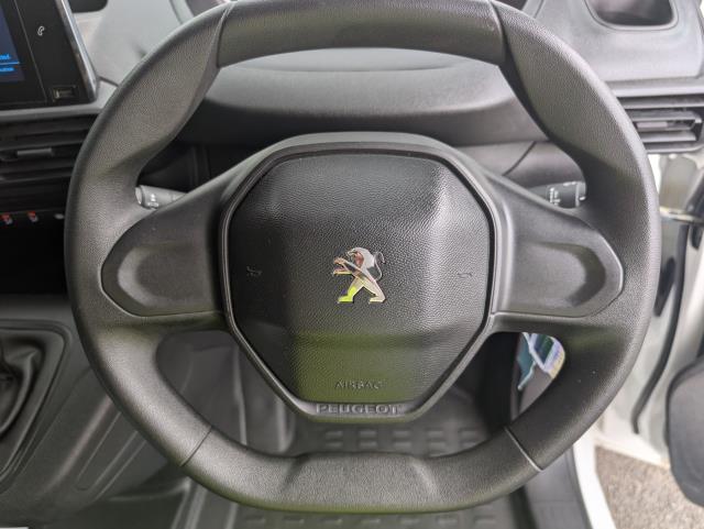 2022 Peugeot Partner 1000 1.5 Bluehdi 100 Professional Premium Van (70 MPH SPEED LIMITER) (NV71XDJ) Image 34
