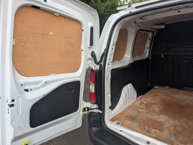 2022 Peugeot Partner 1000 1.5 Bluehdi 100 Professional Premium Van (70 MPH SPEED LIMITER) (NV71XDJ) Image 19
