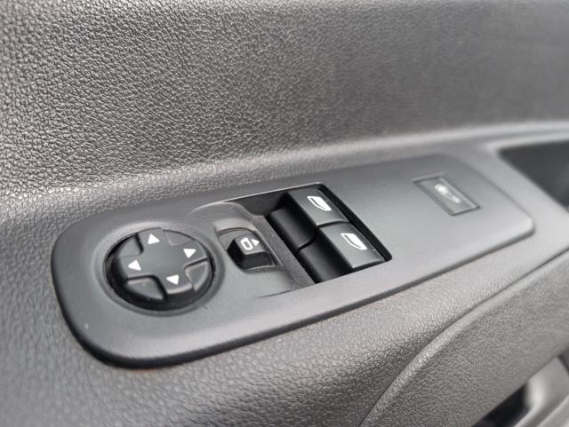2022 Peugeot Partner 1000 1.5 Bluehdi 100 Professional Premium Van (70 MPH SPEED LIMITER) (NV71XDJ) Image 37