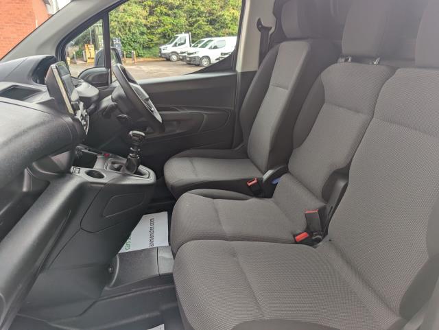 2022 Peugeot Partner 1000 1.5 Bluehdi 100 Professional Premium Van (70 MPH SPEED LIMITER) (NV71XDJ) Image 25
